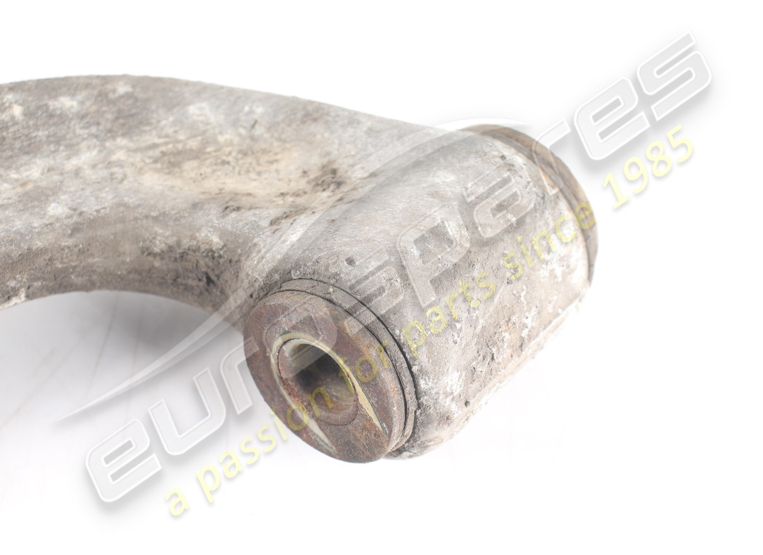 used maserati lh lower suspension arm. part number 386600015 (4)