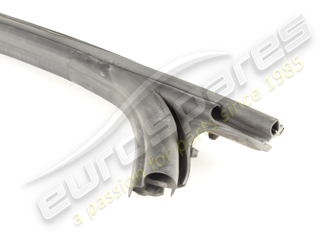 USED FERRARI RH DOOR PERIMETER SEAL. PART NUMBER 84087600 (4) used ferrari rh door perimeter seal. part number 84087600 (4)