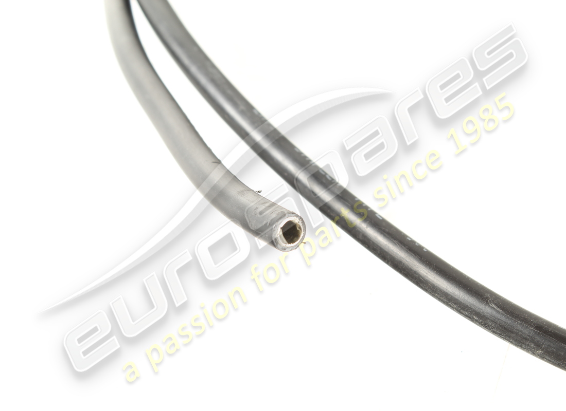 USED FERRARI PIPE FROM BOTTLE TO 3 WAY CO. PART NUMBER 272235 (2) used ferrari pipe from bottle to 3 way co. part number 272235 (2)