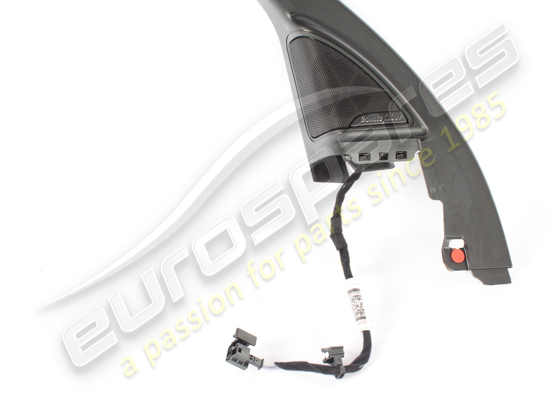 used maserati lh front door covering. part number 670197381 (3)