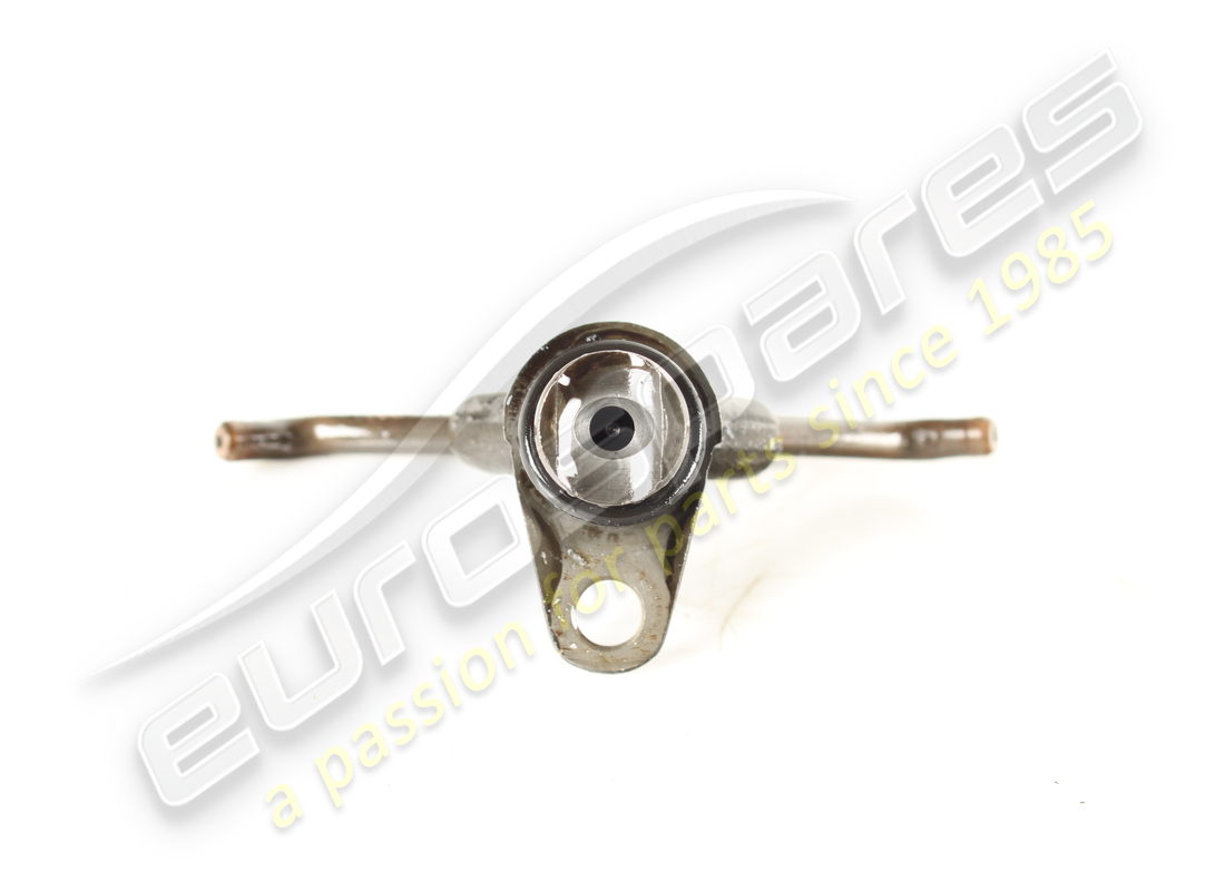 used ferrari spray bar union. part number 137607 (1)