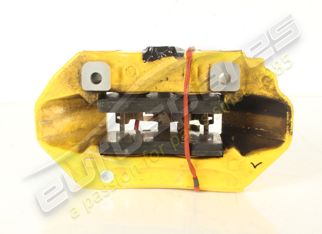 used ferrari rear lh caliper with pads. part number 282932 (3)