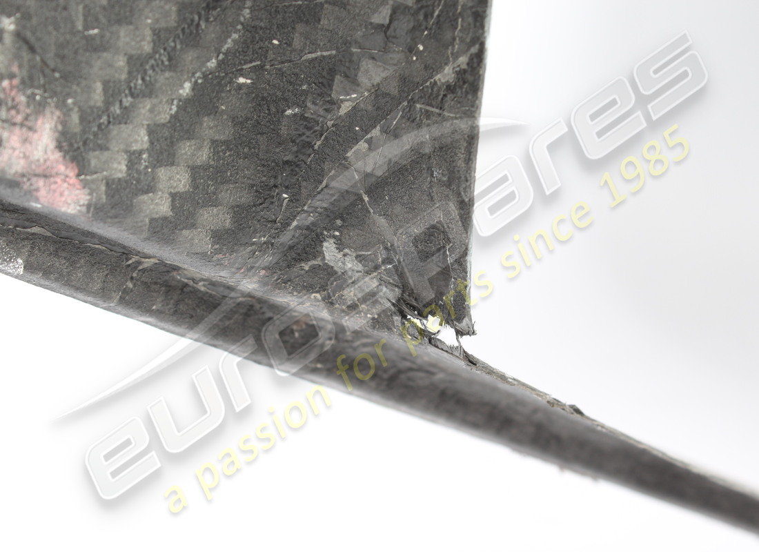 damaged ferrari complete lh radiator lower sec. part number 89074800 (2)