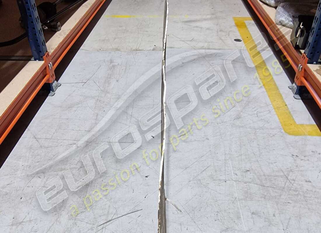 used lamborghini drag reduction. part number 400825216 (3)
