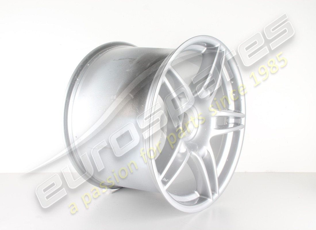 reconditioned ferrari rear wheel rim. part number 184186 (2)