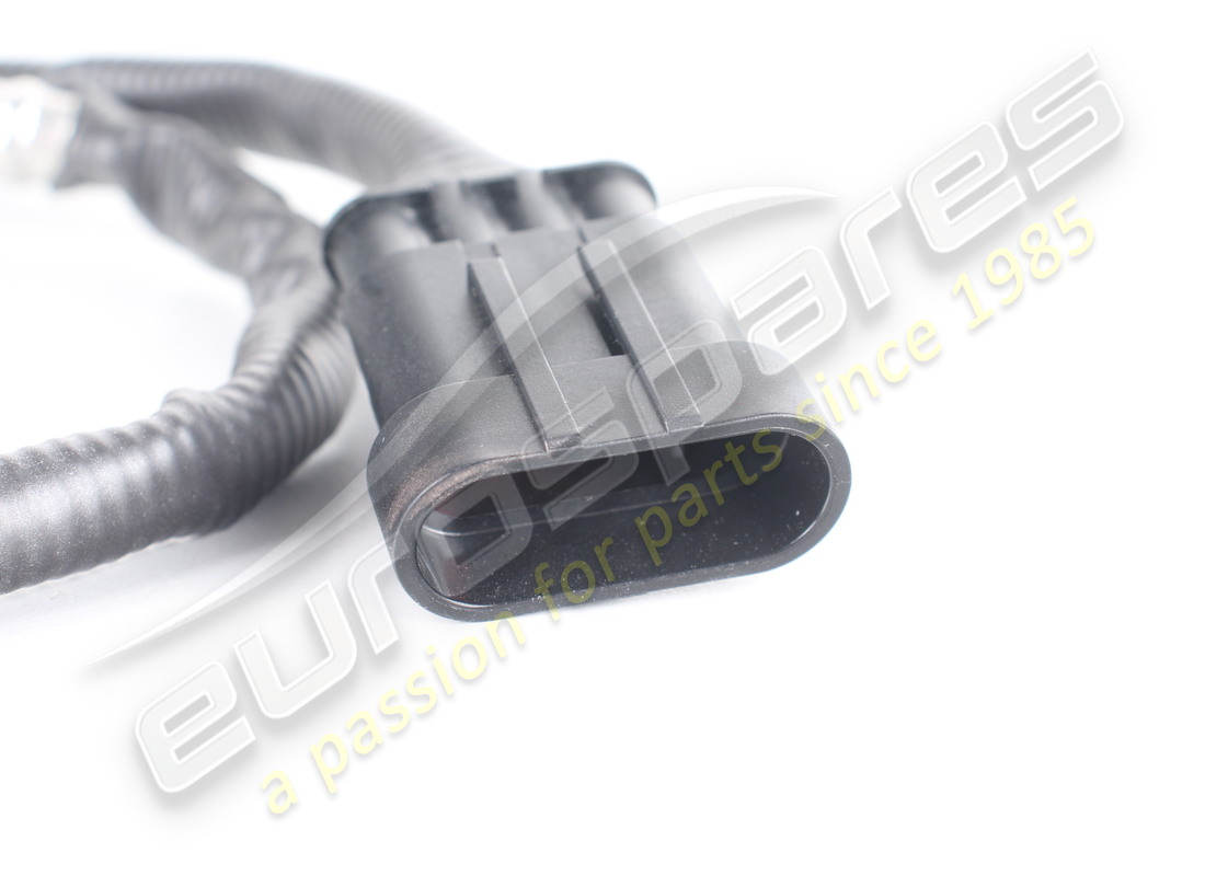 NEW BOSCH LAMBDA SENSOR. PART NUMBER 383700139 (4) new bosch lambda sensor. part number 383700139 (4)