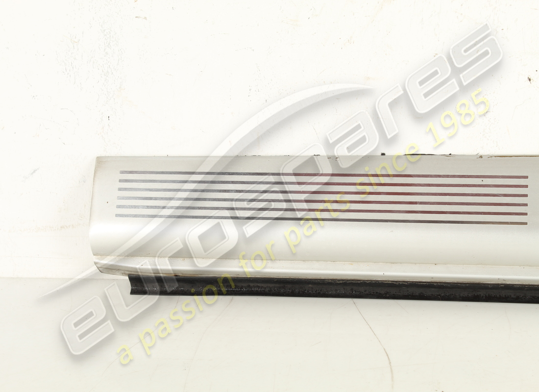 used maserati modanatura sottoporta sx. part number 386100313 (2)