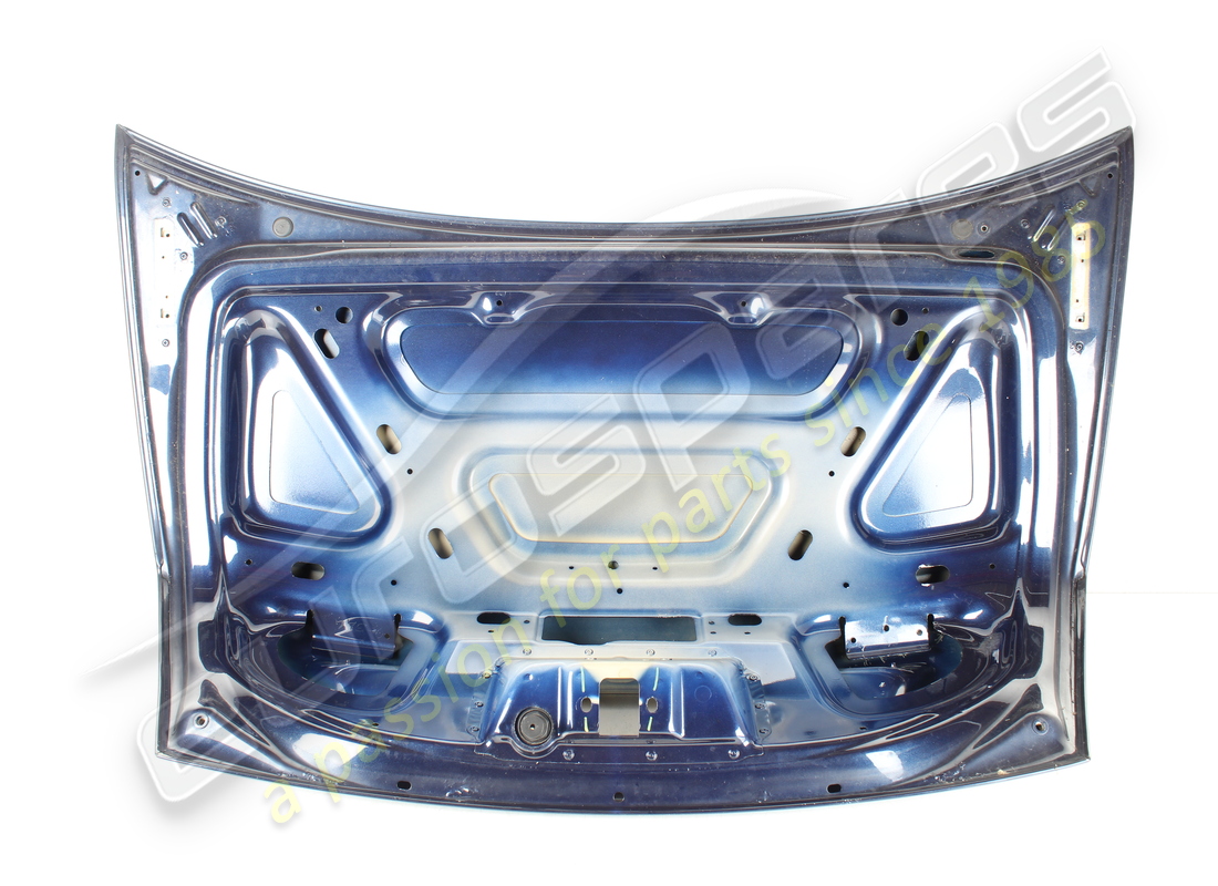 used maserati boot lid - rear. part number 67213800 (4)