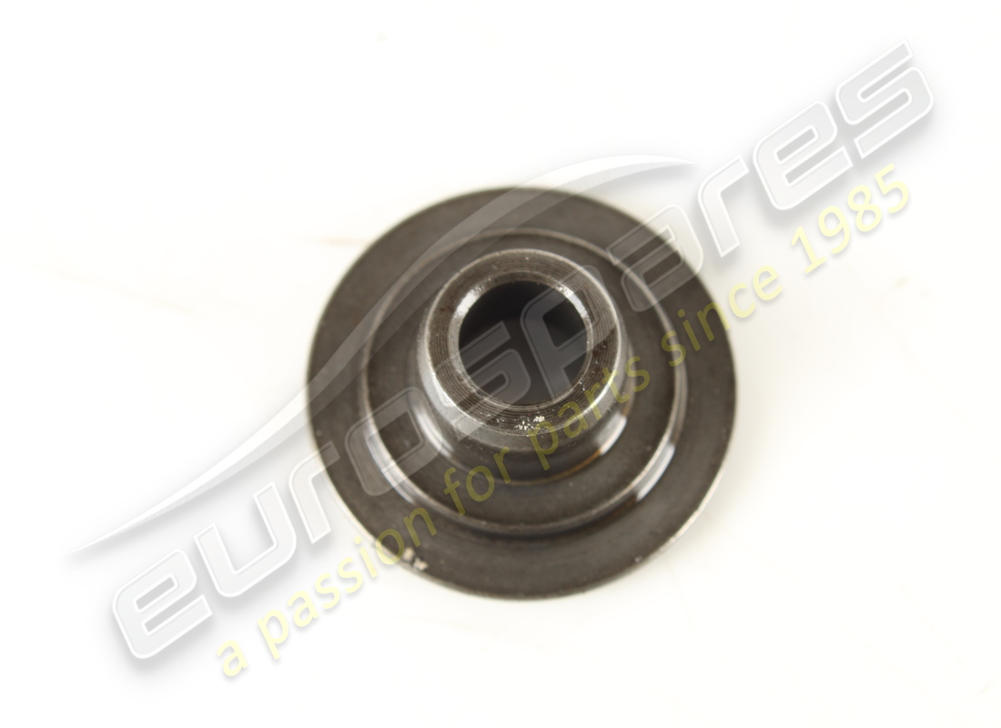used ferrari upper valve spring seat. part number 117567 (2)