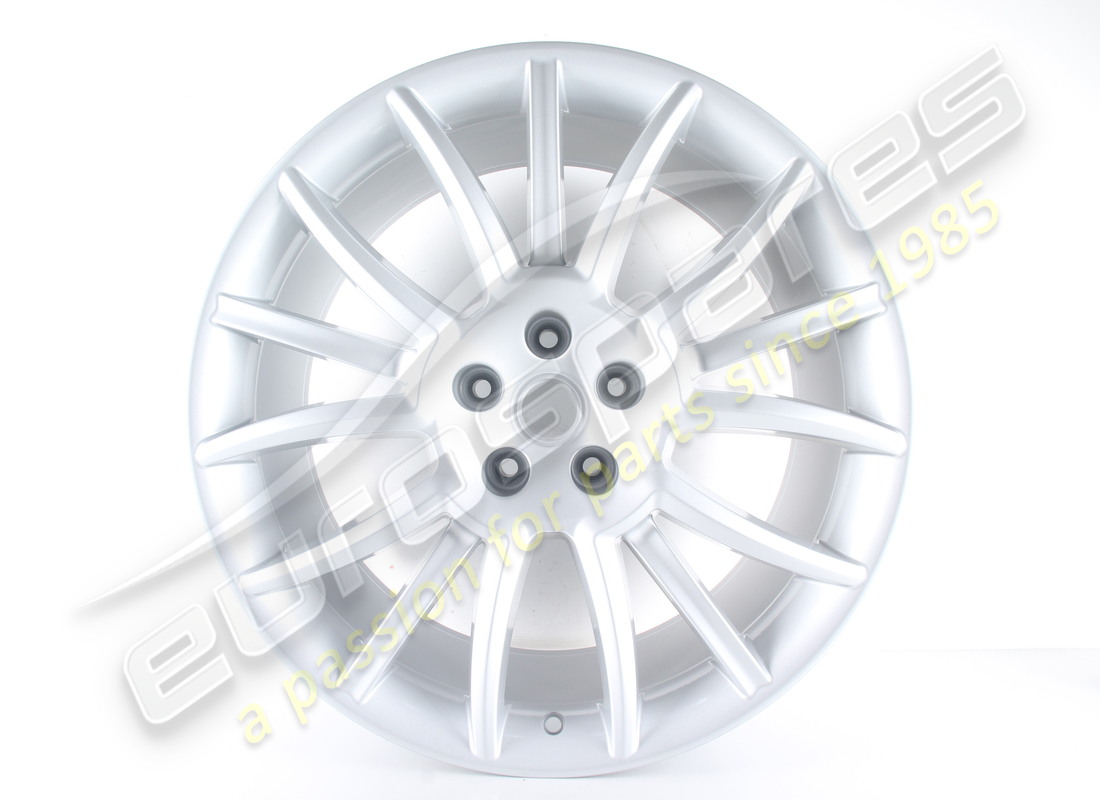 new maserati rear wheel. part number 82126806 (1)