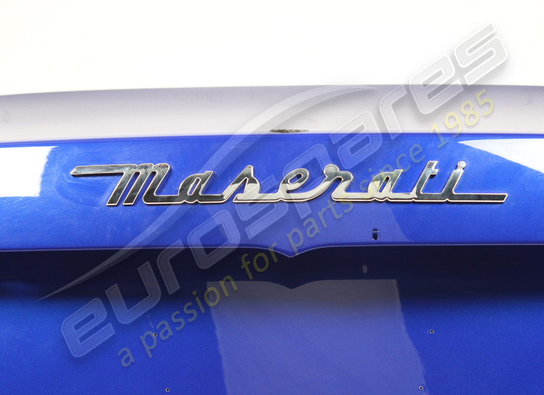 used maserati rear hood bonnet. part number 980145740 (3)