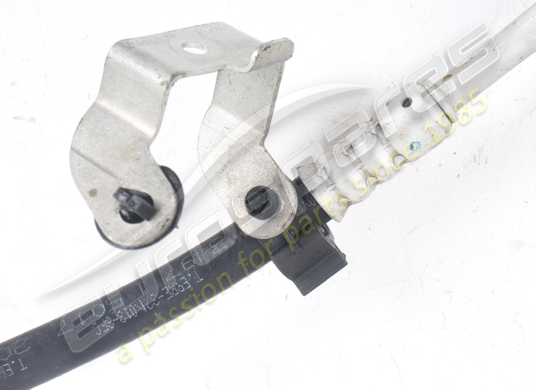 used ferrari gas pipe from disconnector u. part number 320013 (3)