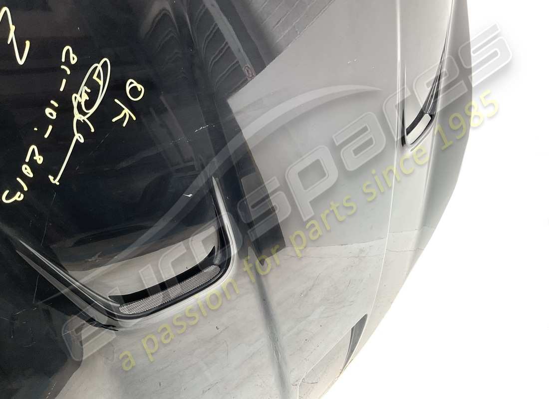used maserati carbon front bonnet. part number 980145491 (2)