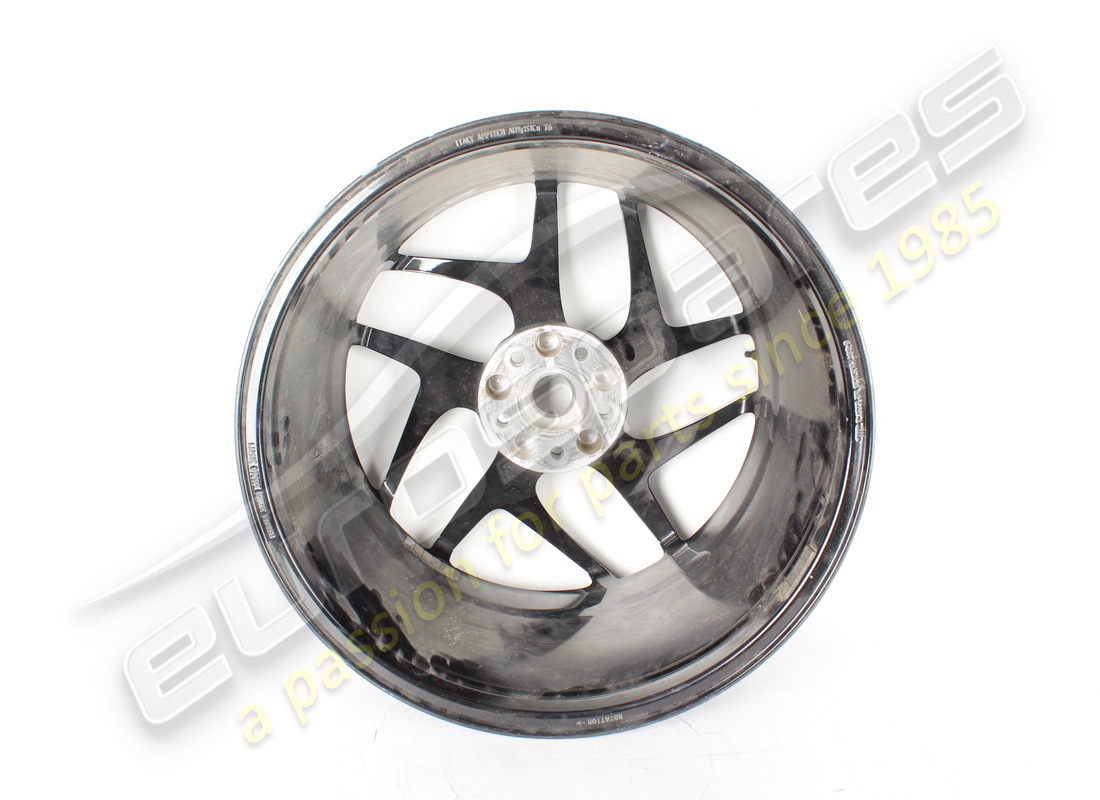 used ferrari lh rear wheel. part number 323851 (3)