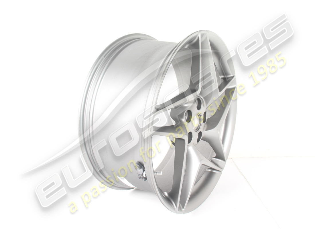 new (other) ferrari rh front wheel. part number 861245 (2)