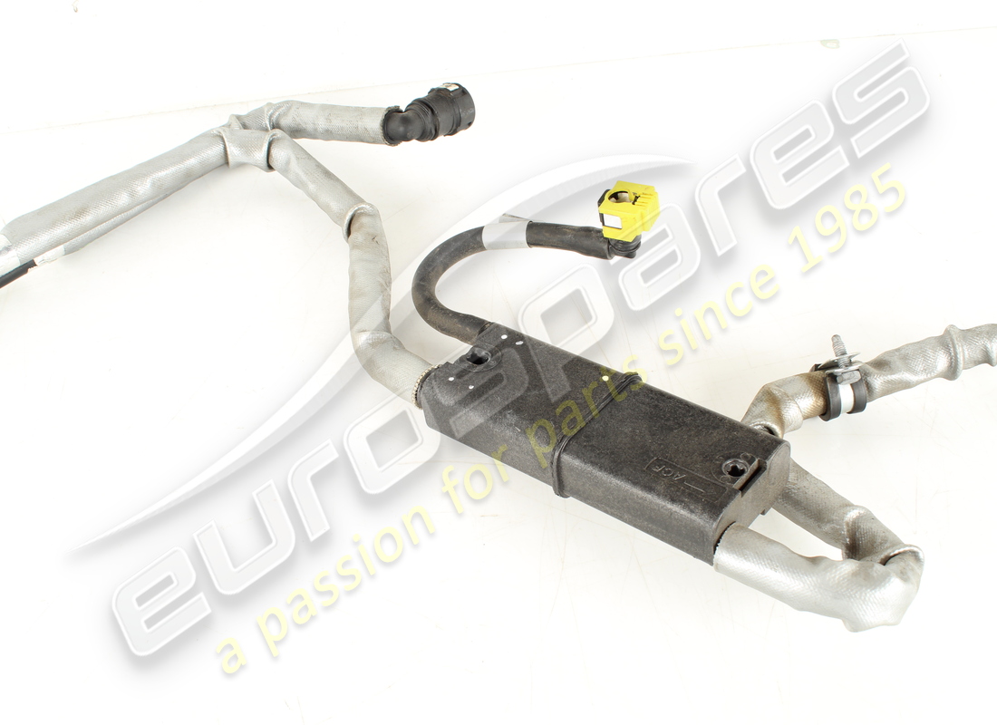 USED FERRARI VAPOUR SEPARATOR COMPLETE WI. PART NUMBER 275710 (2) used ferrari vapour separator complete wi. part number 275710 (2)