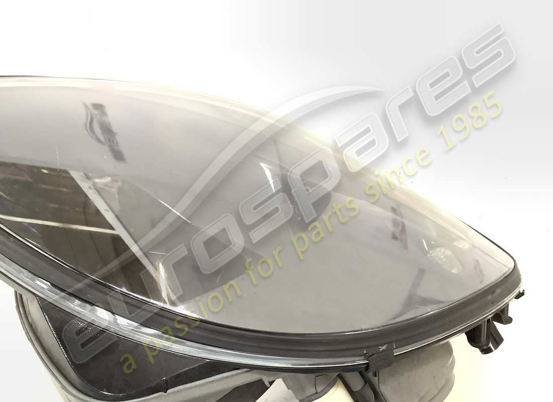 used ferrari rh headlight ''black''. part number 72001371 (2)