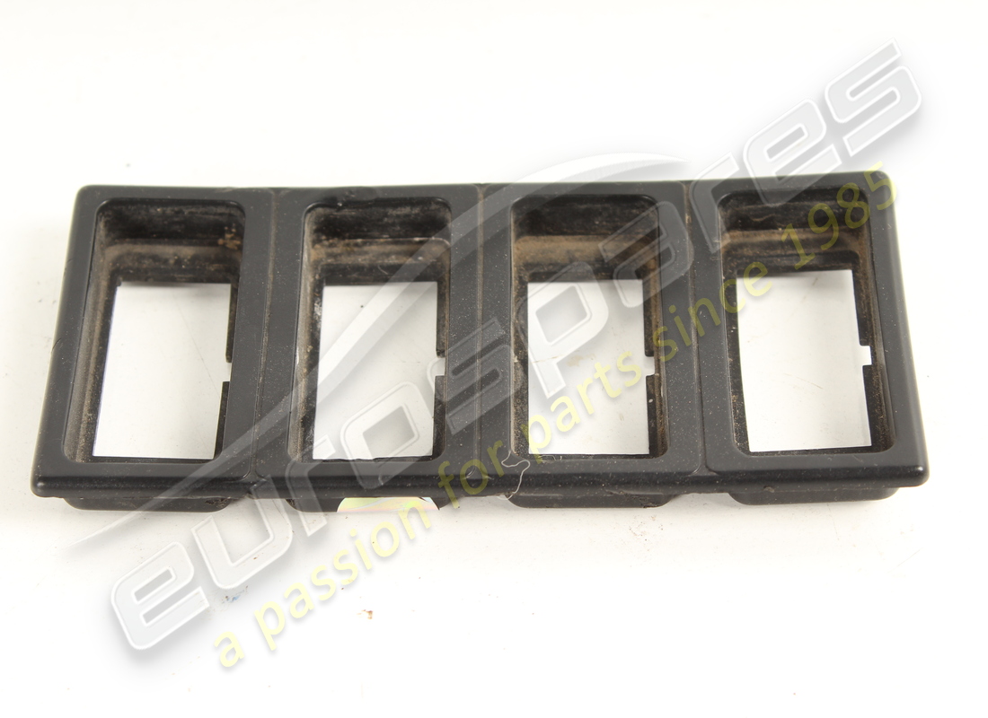 used ferrari plate. part number 61819700 (2)