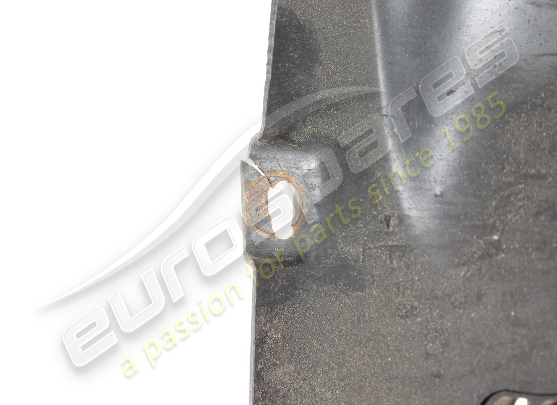 damaged ferrari complete rh rear wheelhouse. part number 88567400 (3)
