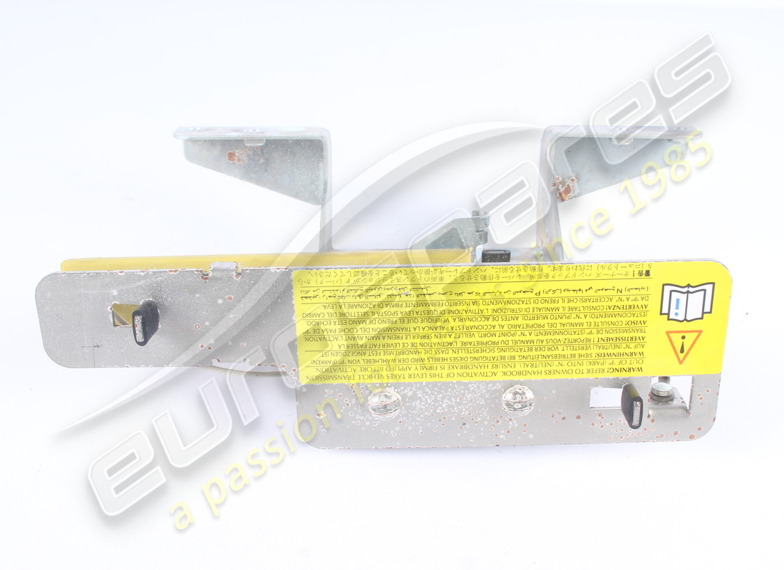 USED ASTON MARTIN STUD. PART NUMBER 4G437J168AC (3) used aston martin stud. part number 4g437j168ac (3)