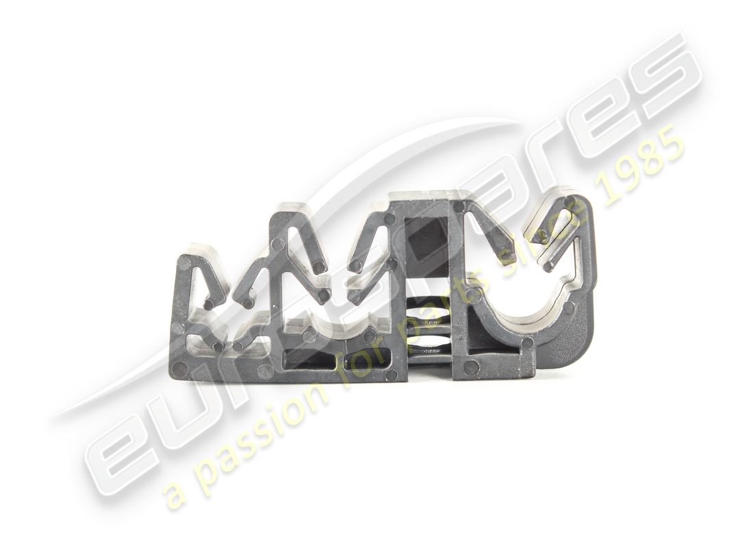 new maserati clip. part number 675000055 (1)