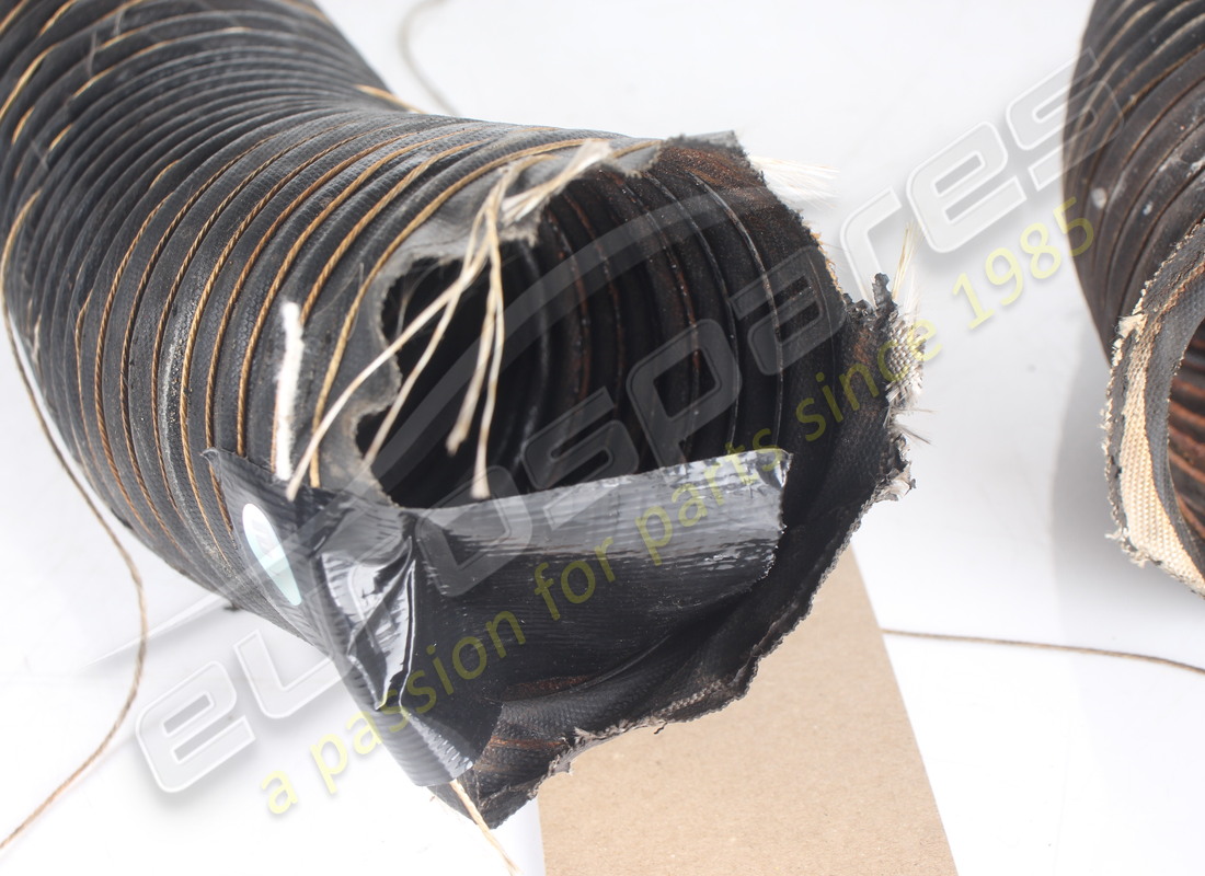 USED FERRARI AIR DUCTING (80MM). PART NUMBER 61790200 (2) used ferrari air ducting (80mm). part number 61790200 (2)