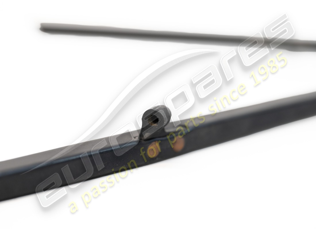 new eurospares 246 gt lh front quarter glass frame. part number eap1390057 (3)