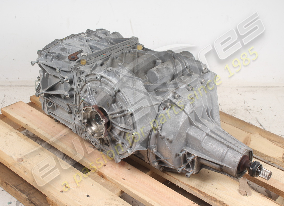 USED FERRARI COMPLETE DCT GEARBOX. PART NUMBER 864807 (1) used ferrari complete dct gearbox. part number 864807 (1)