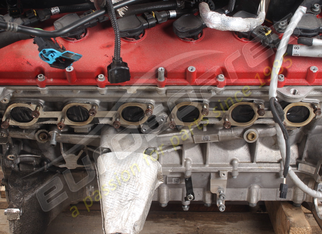 USED FERRARI ENGINE. PART NUMBER 740027000 (9) used ferrari engine. part number 740027000 (9)
