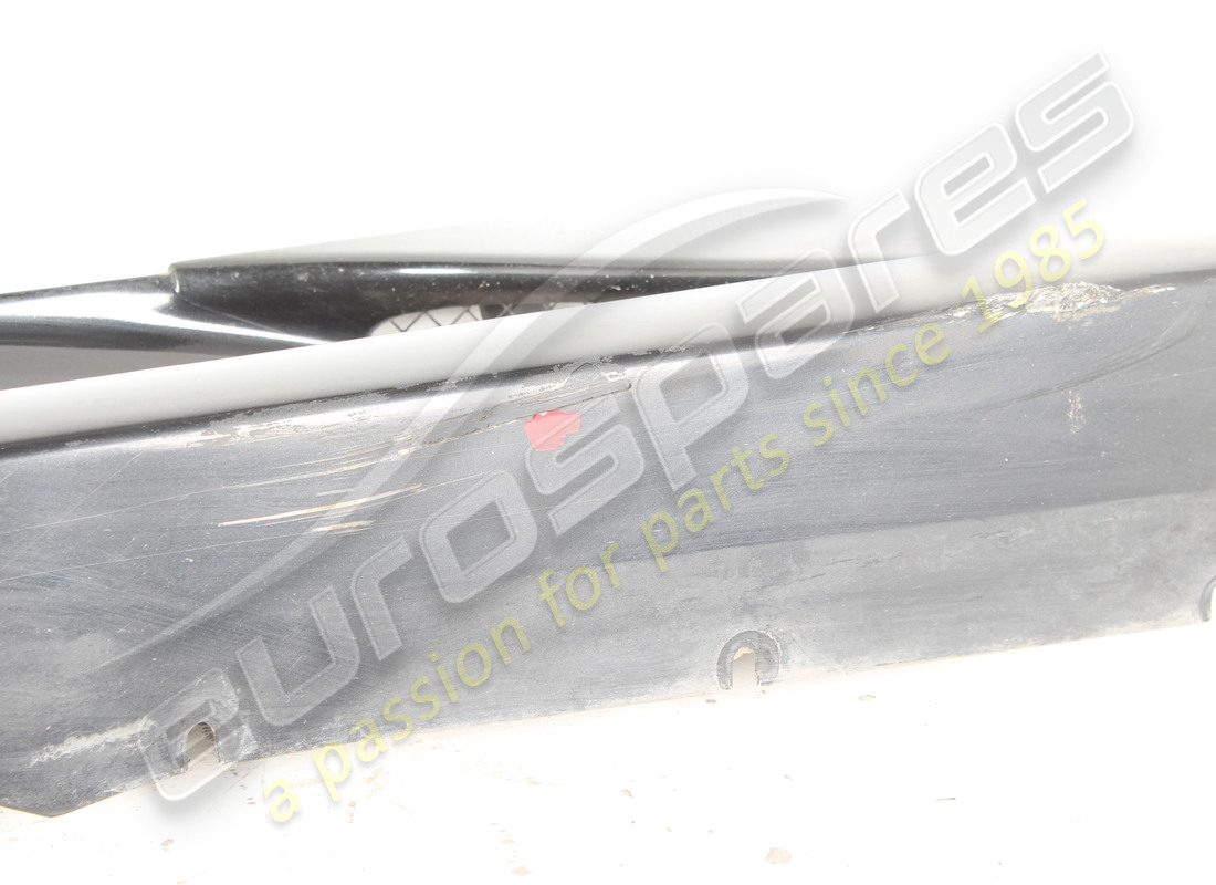 damaged ferrari lh underdoor covering. part number 68021110 (6)