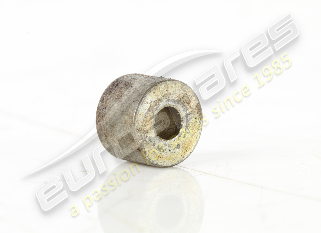 USED FERRARI SPACER. PART NUMBER 60915800 (2) used ferrari spacer. part number 60915800 (2)