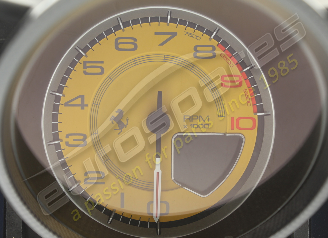 used ferrari instrument panel. part number 274568 (2)