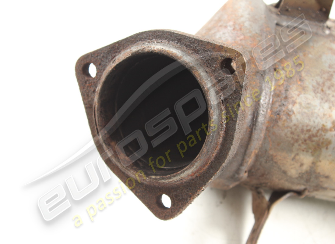 used maserati catalytic converter. part number 670031098 (2)