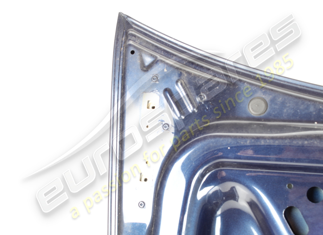 used maserati boot lid - rear. part number 67213800 (7)