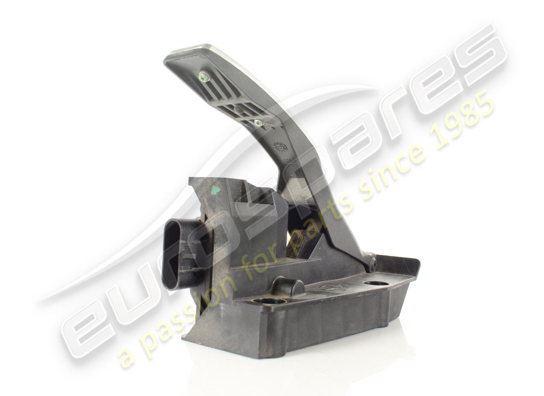 used ferrari complete accelerator pedal. part number 243117 (2)