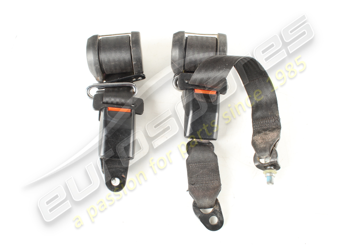 used ferrari rear seat belt set. part number 60713500 (4)