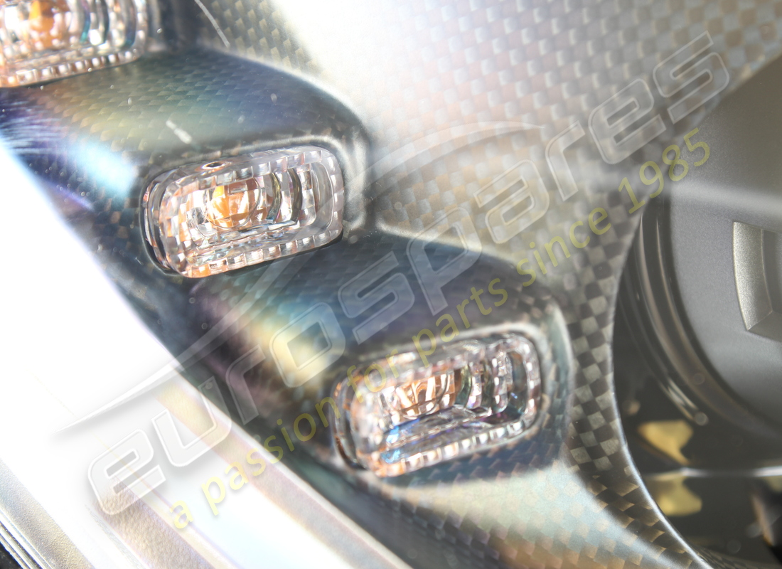new ferrari rh headlamp. part number 297800 (3)