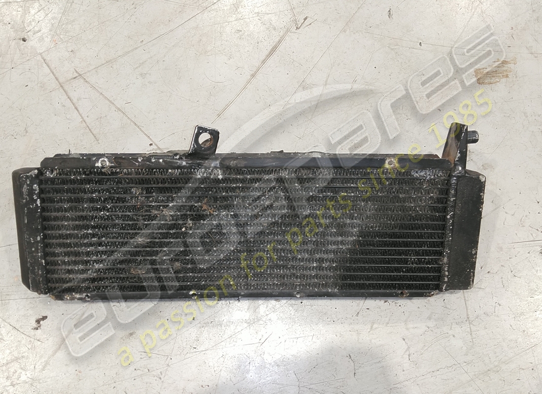 damaged ferrari oil radiator. part number 164616 (2)