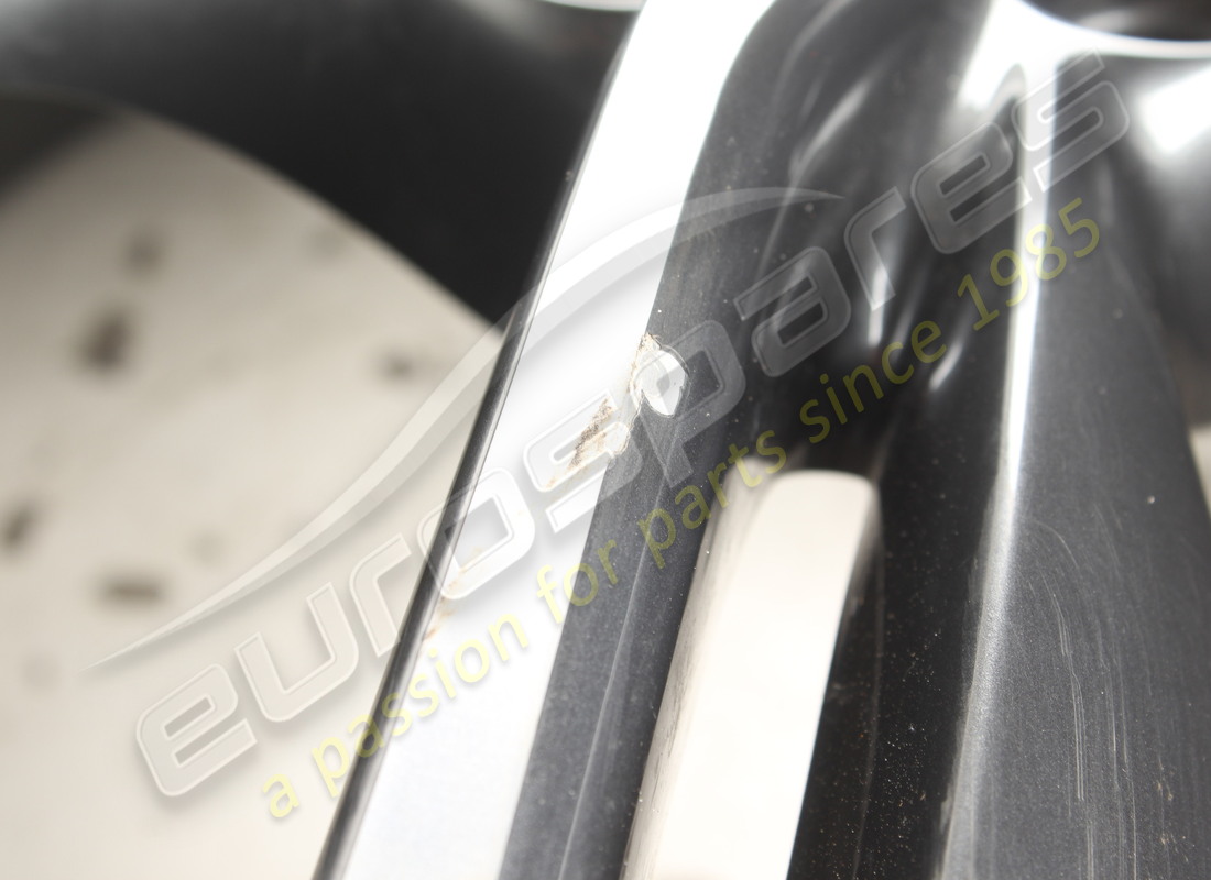 damaged ferrari cerchio forg ant sx t grey d. part number 986211 (6)