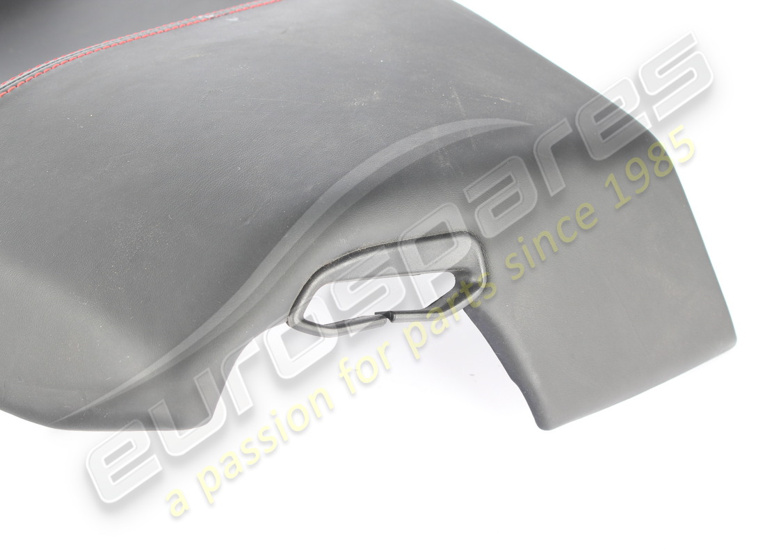 used ferrari ricoprimento lat. sx fianche. part number 81903200 (3)