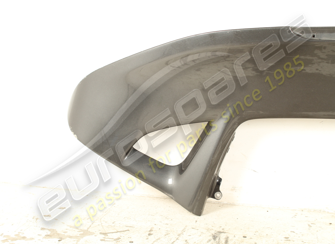 damaged ferrari complete rear spoiler. part number 949122 (2)