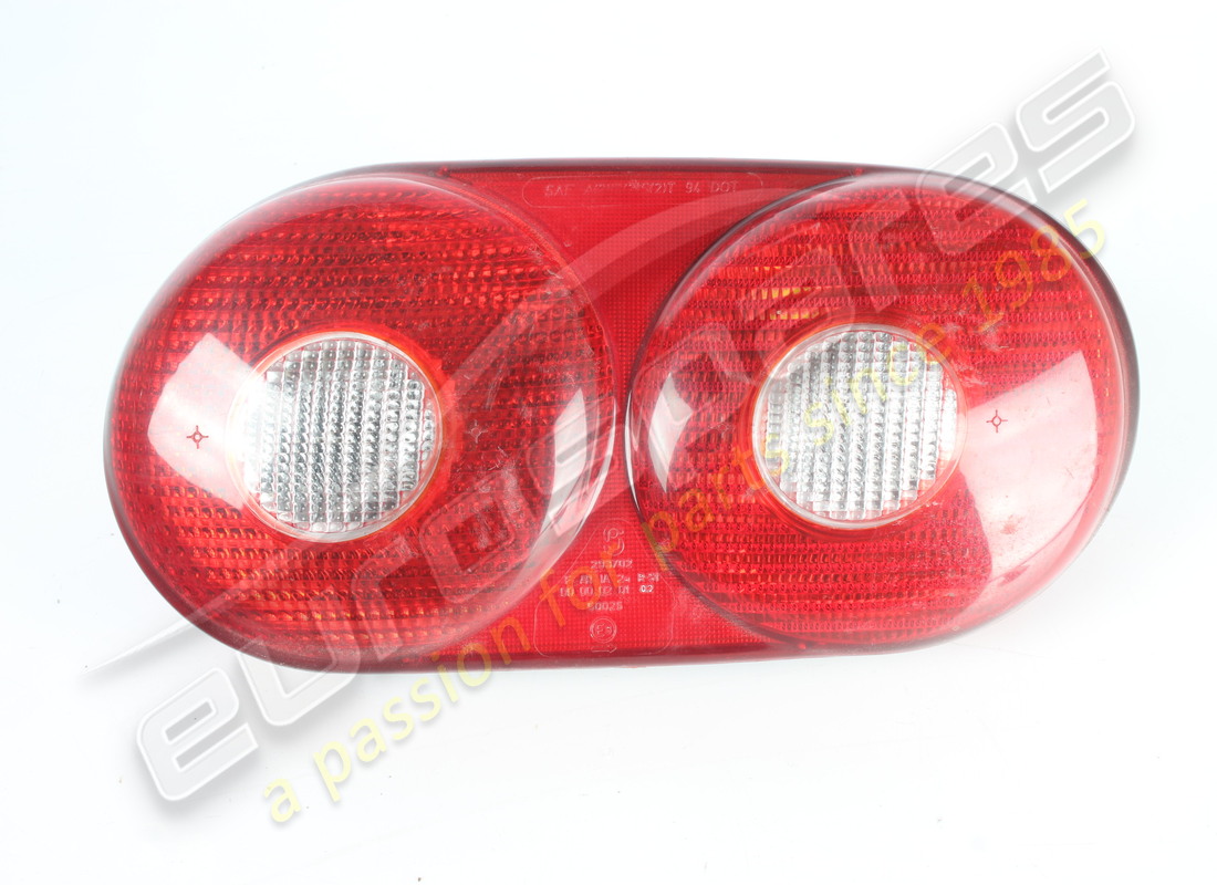 used ferrari rh rear lamp complete. part number 153109 (2)