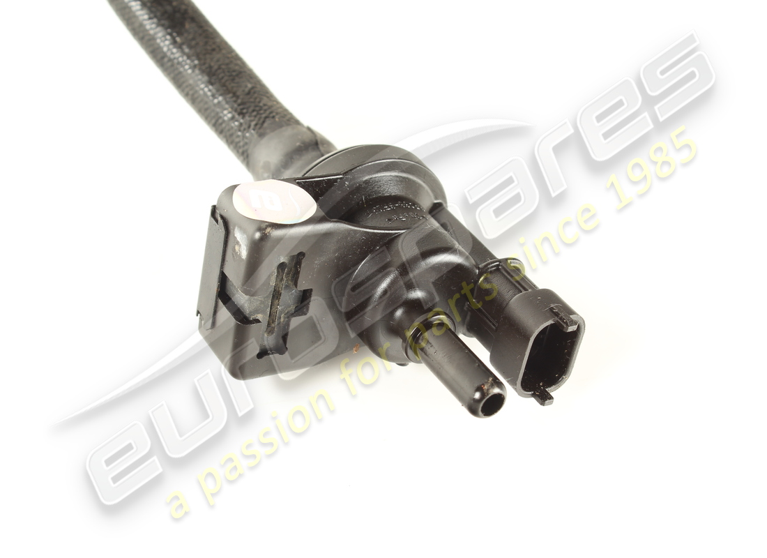 used ferrari tubo sx. giunzione-valvola t. part number 887545 (2)