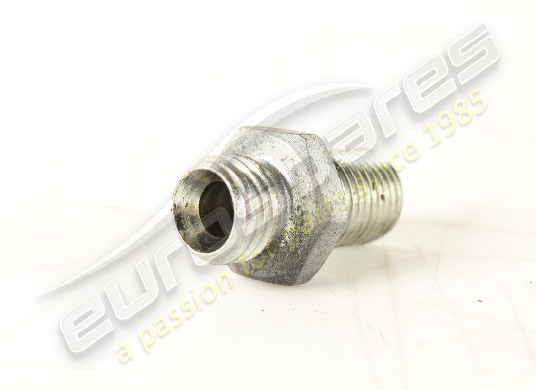 USED Maserati THREADED UNION. . PART NUMBER 195056 (1)