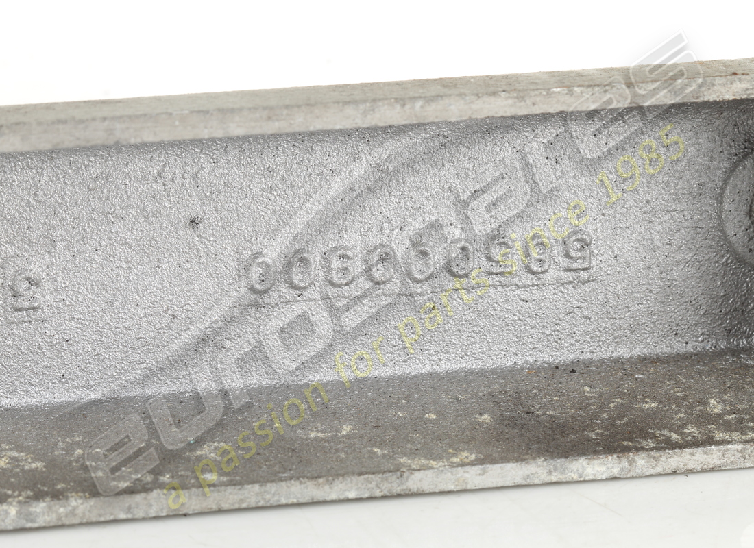 USED MASERATI LH UPPER CAN COIL COVER. PART NUMBER 585000901 (4) used maserati lh upper can coil cover. part number 585000901 (4)