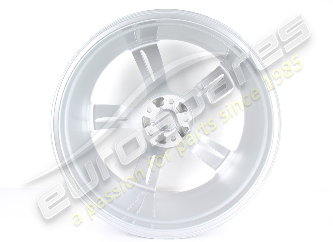 RECONDITIONED FERRARI FRONT WHEEL. PART NUMBER 328456 (4) reconditioned ferrari front wheel. part number 328456 (4)