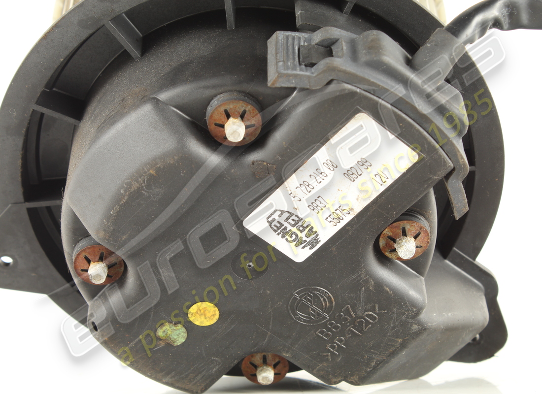 USED MASERATI ELECTRIC FAN 338-138 5728216. PART NUMBER 980010980 (3) used maserati electric fan 338-138 5728216. part number 980010980 (3)