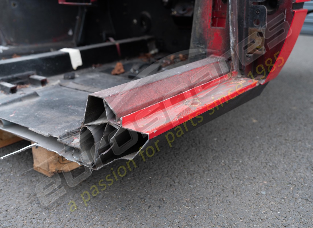 USED FERRARI FRONT END PANEL ASSEMBLY. PART NUMBER 61751200 (10) used ferrari front end panel assembly. part number 61751200 (10)