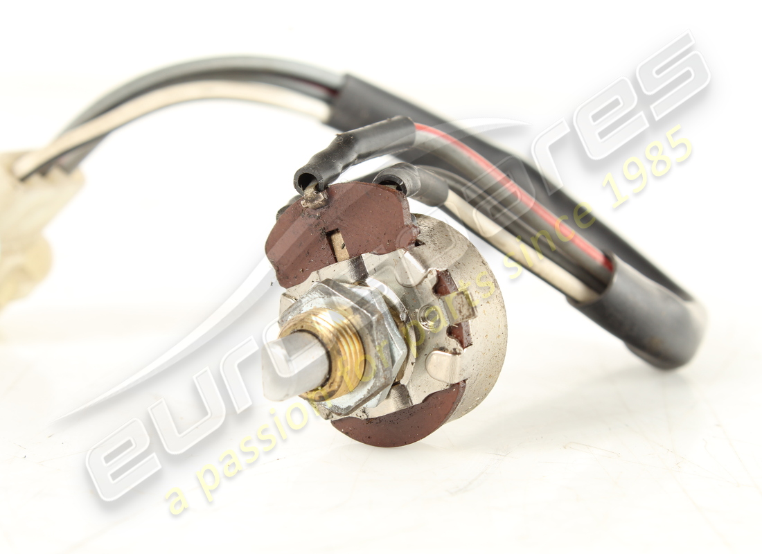 USED FERRARI POTENTIOMETER. PART NUMBER 61078700 (2) used ferrari potentiometer. part number 61078700 (2)