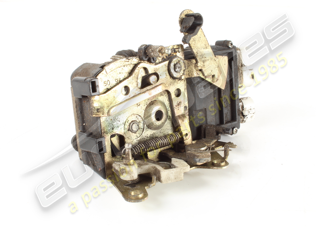 used maserati front lh door lock. part number 374500145 (5)